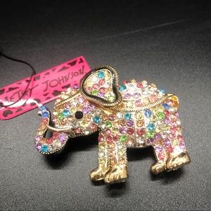 Multicolored Crystal elephant brooch
